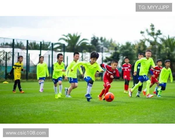 足球小孩与偶像相遇的感人瞬间让梦想照进现实